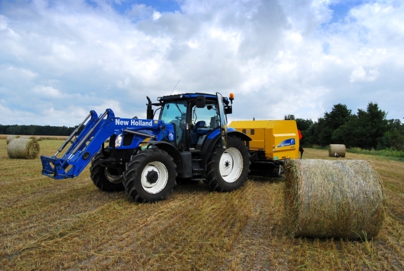 New Holland T6030 Delta + New Holland BR6090