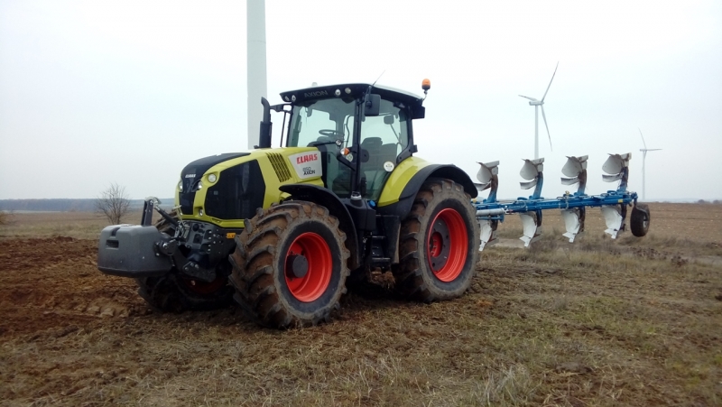Claas Axion 850 & Overum