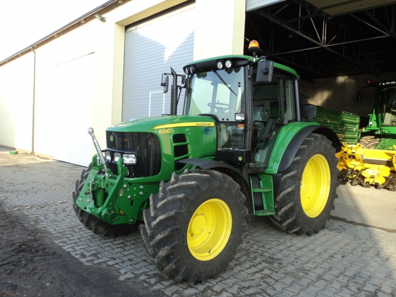 John Deere 6330