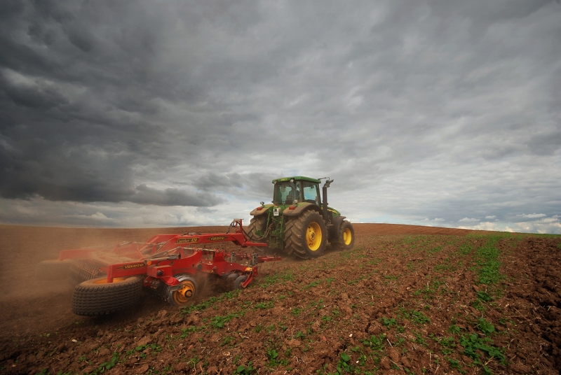 John Deere 7820+Vaderstad Caarier 420