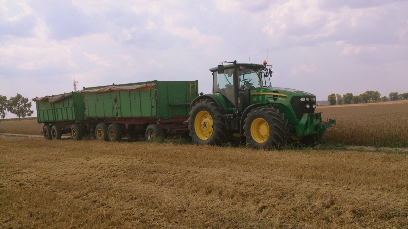 John Deere 7730