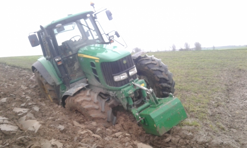 john deere 6930 i pług