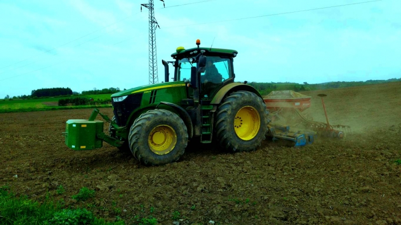 John Deere 7290R & Lemken Zirkon & Kverneland Accord.