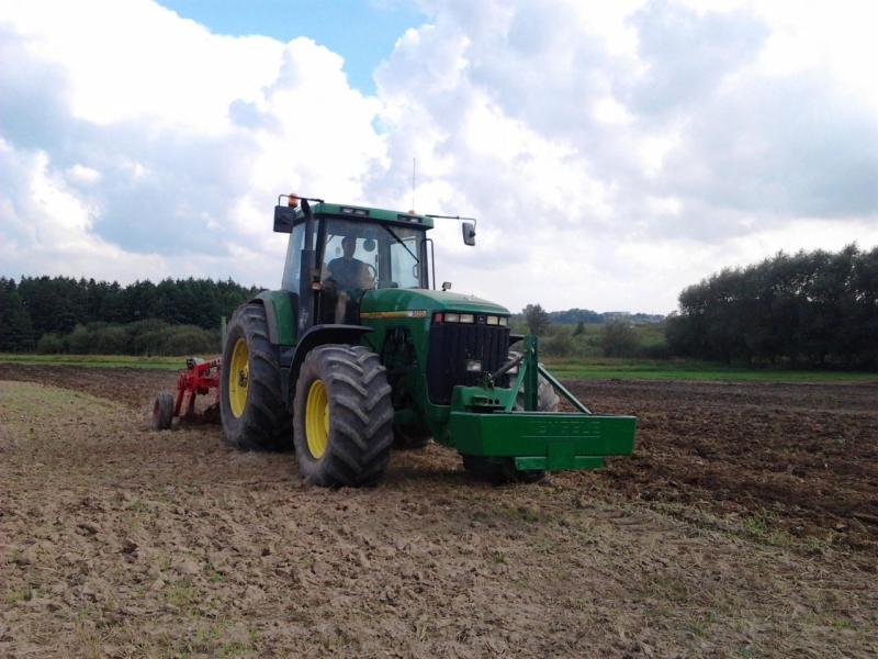 JD 8100