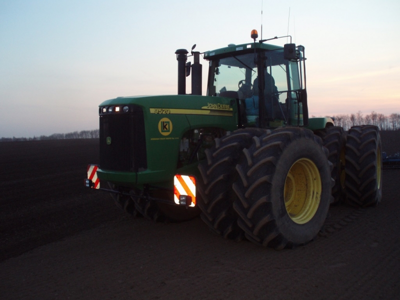 John Deere 9520