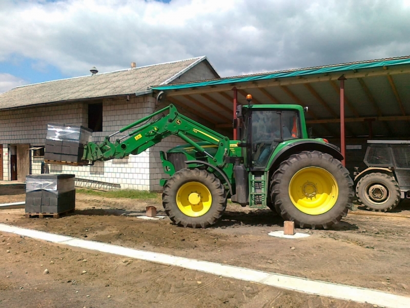 John Deere 7530