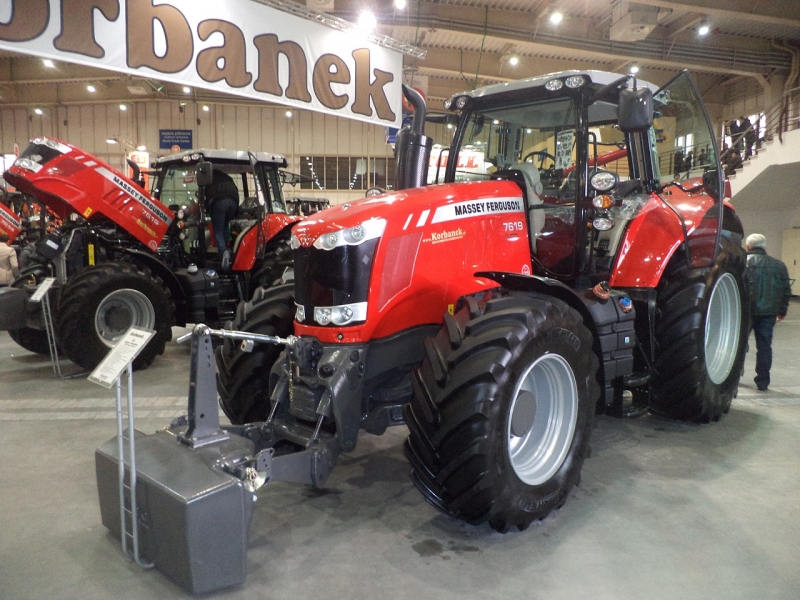 Massey Ferguson 7619