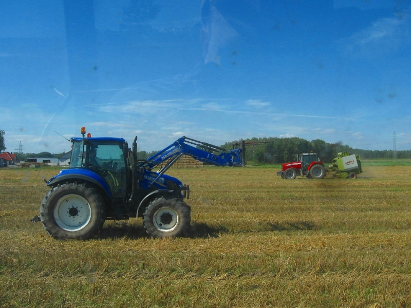 NH T5.95 i Massey Ferguson 5465+ Claas Variant 180