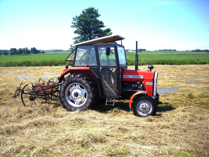 Massey Ferguson 255