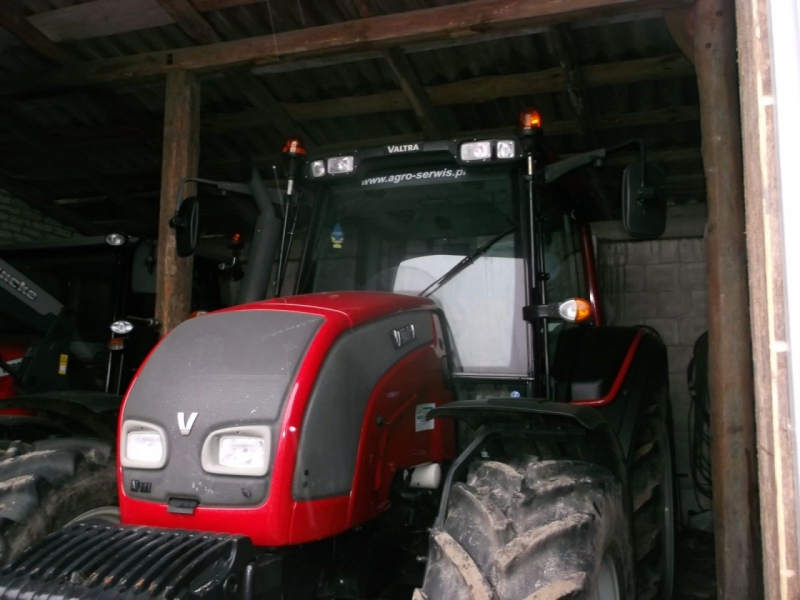 Valtra N111