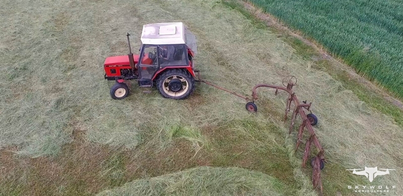 Zetor 7211, Sianokosy