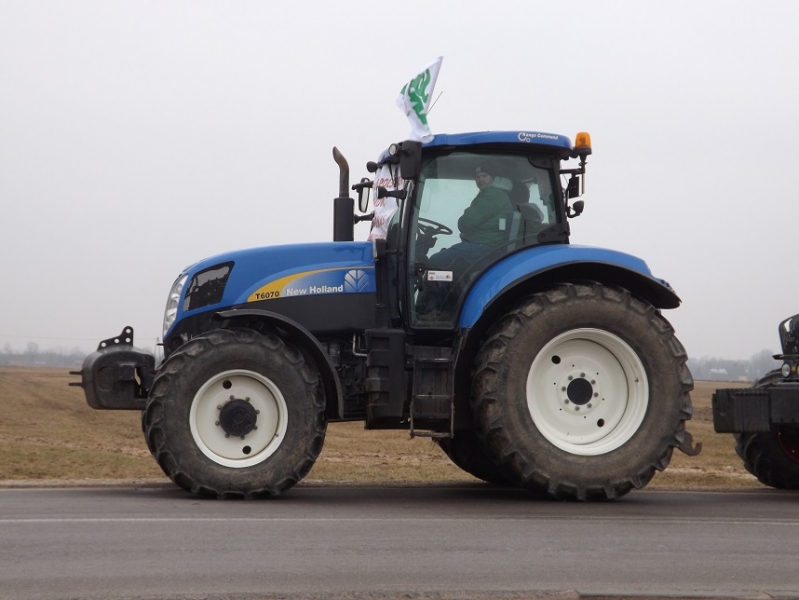 New Holland T6070 RC