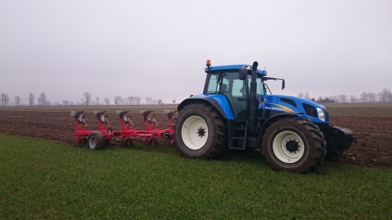 New Holland TVT190-Pottinger Servo 45 S Nova