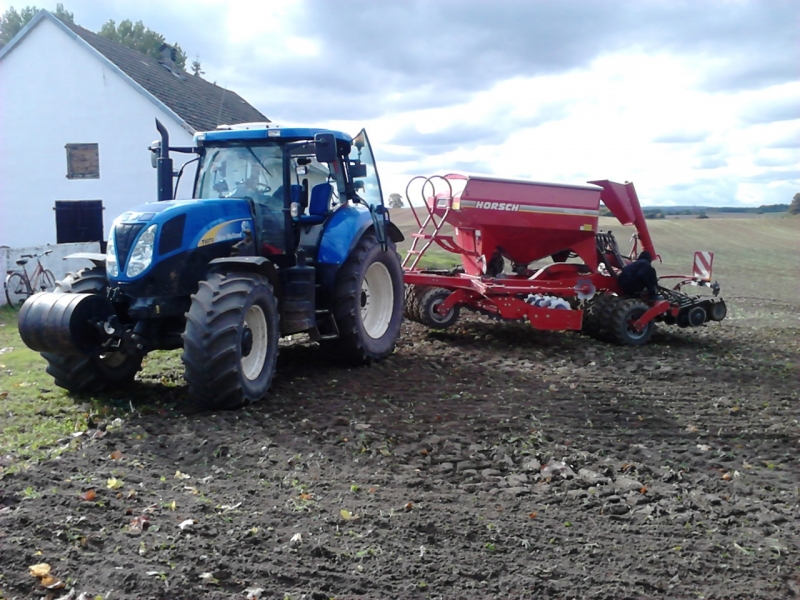 New Holland T6070 PC + Horsch Pronto 3 DC