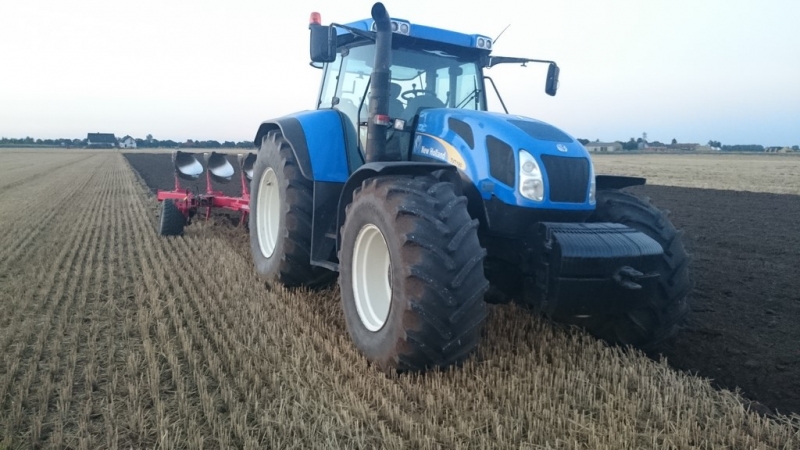 New Holland TVT190-Pottinger Servo 45 S Nova