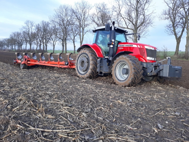 MF 7624 i Kuhn Vari- timer