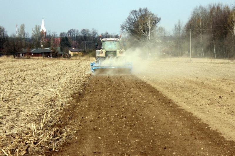 Fendt 414 Vario + Lemken Rubin