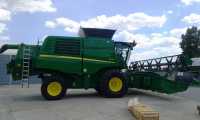 John Deere T670i