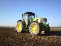 John Deere 6520