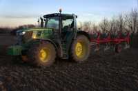 John Deere 6210R + Unia ibis xxls 5 Vario