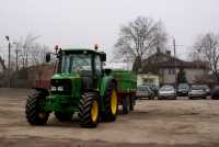 John Deere 6220 + D46