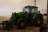 John Deere 6220