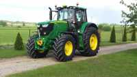 John Deere 6195M