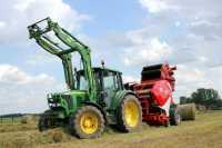 John Deere 6320 + Lely Welger RP 445 XC 17