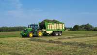 John Deere 6195M i Krone MX370GD