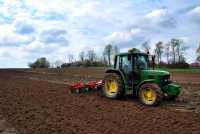 John Deere 6200 + AgroMasz AP 2,6