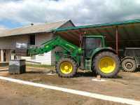 John Deere 7530