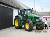 John Deere 7430