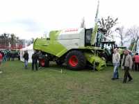 Claas Tucano 440 APS