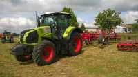 Claas Axion 830