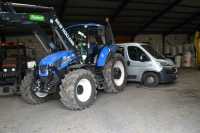 New Holland T5