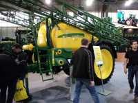 John Deere 740