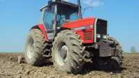 Massey Ferguson 3125 i Akpil 2,5m