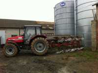 MF4255 + KRONE Mustang 3+1