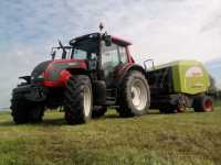 Valtra N111 & Claas Rollant 350 RC