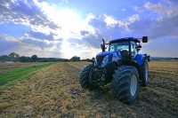 New Holland T7030