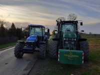 New Holland i John Deere