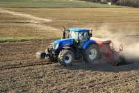 New Holland T7030 AC + Horsch Express 3 TD