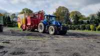 New Holland T7.230 AC i Grimme SE 85-55