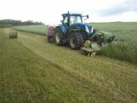 Krone AFL283 CV & New Holland T7030 AutoCommand + Welger RP 200 West Mac