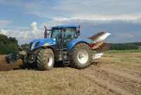 New Holland T7030 Auto Command + Unia Ibis XXLS 5 Vario