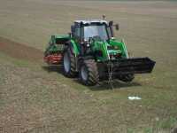 Deutz Fahr Agrotron M600 + Hassia DKA 300