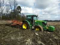 JD 6140R & KUHN HXL 44