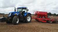 New Holland T6080 i Horsch Pronto 4DC