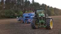 John Deere 6150R & Lemken Compact Solitair 9H