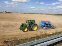 John Deere 6150R & Lemken Compact Solitair 9H